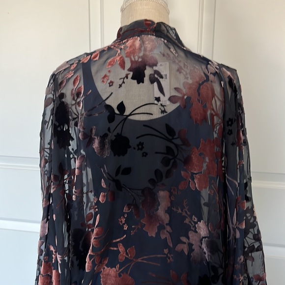 Akemi + Kin Kimono - Picture 9 of 12